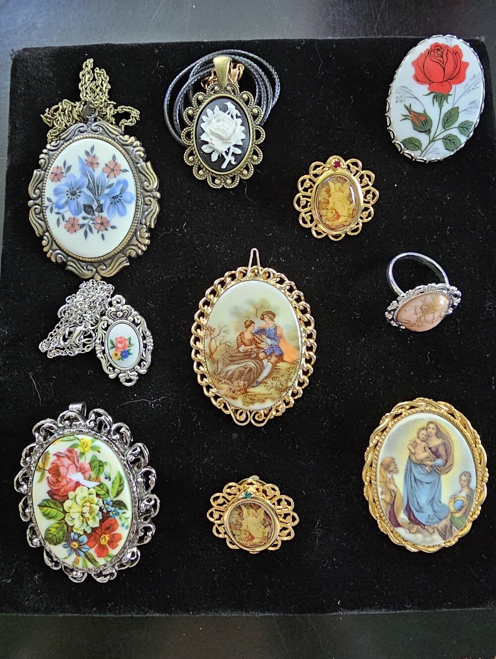 Vintage Brooch, Pendant, Pin Lot